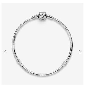 Pandora charm Bracelet